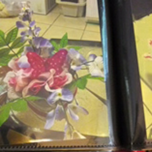 Hand made Flower Arrangements - Picture 7 of 8